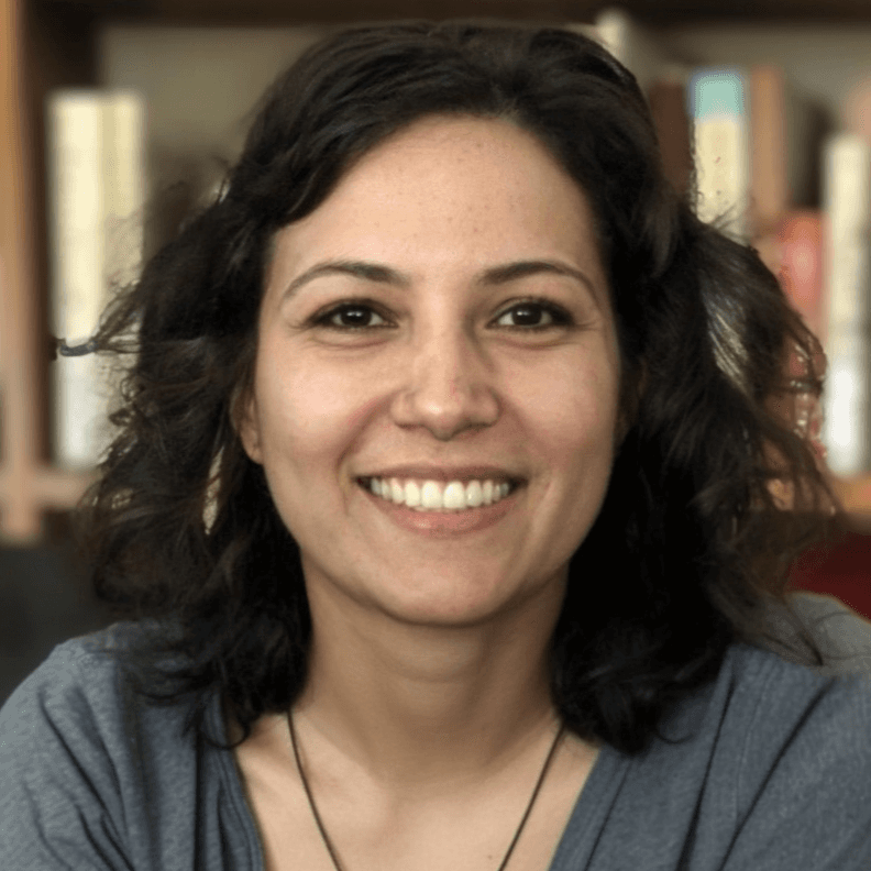 Yara Solis Photo - Yara Solis