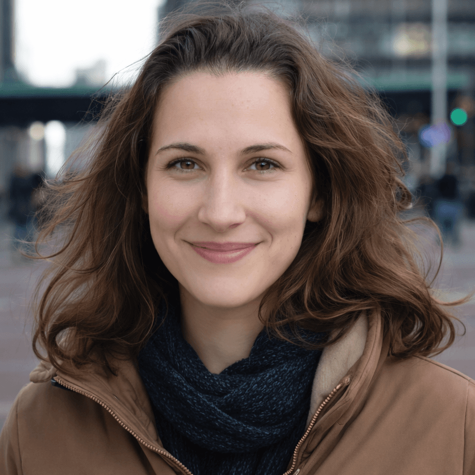 MARI MARI Photo - MARI MARI