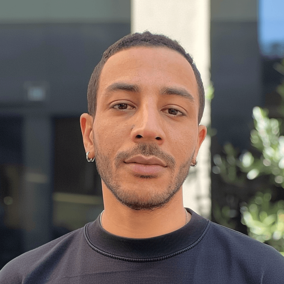 Marcus DeLuca Photo - Marcus DeLuca