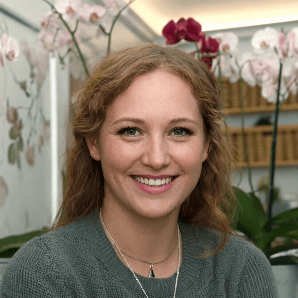 Lady Aelin Photo - Lady Aelin