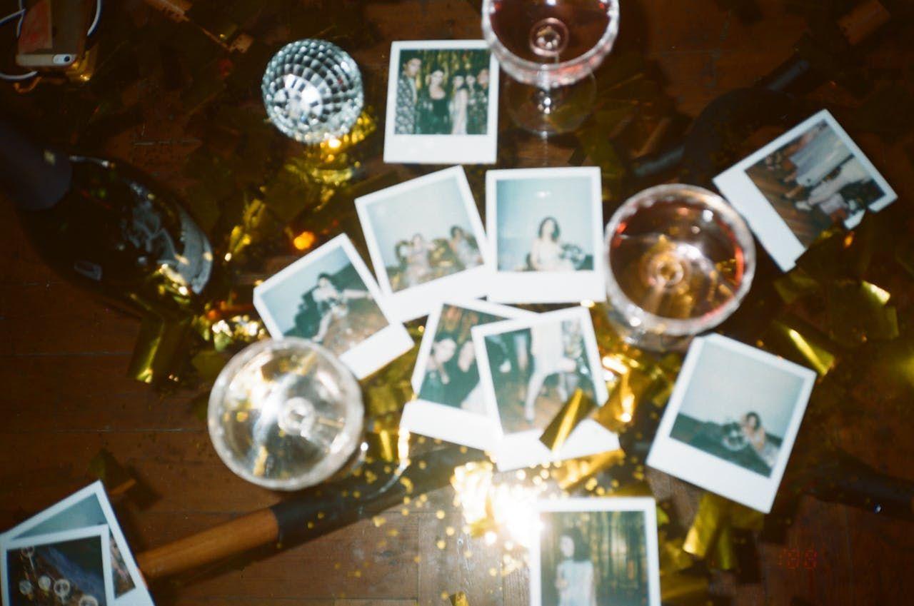 Een nieuwjaarslegging met tarot voor 2025 over leren, loslaten en bereiken, op AskNebula Photo - Een nieuwjaarslegging met tarot voor 2025 over leren, loslaten en bereiken, op AskNebula